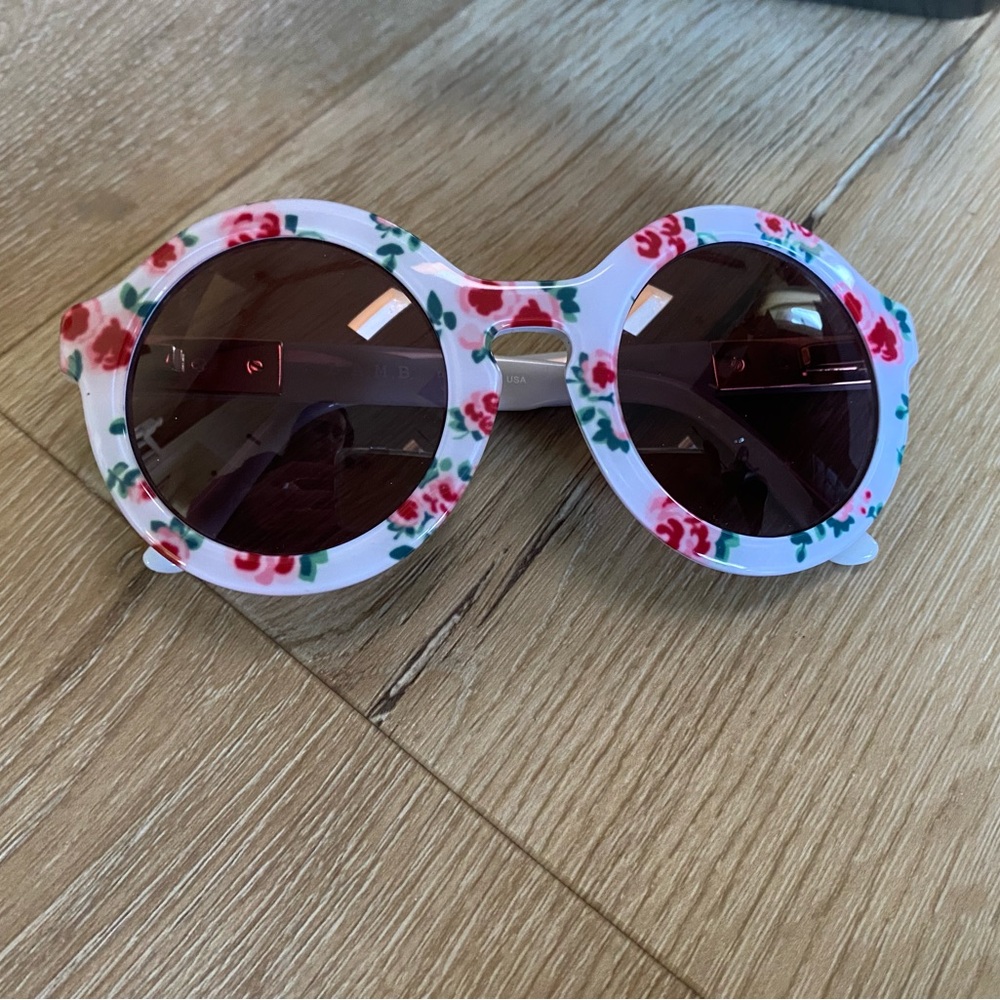Floral L.A.M.B. Gwen Stefani sunglasses